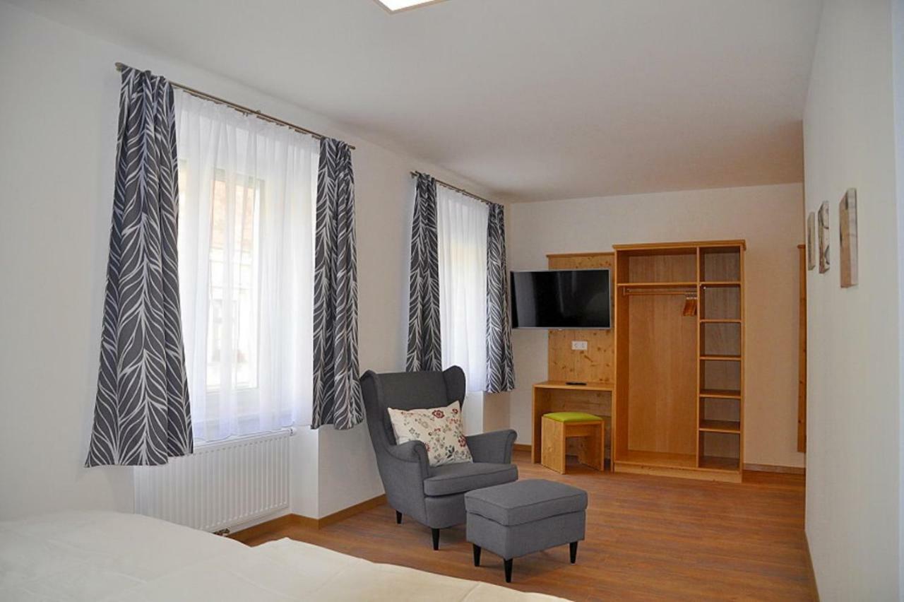 Bed and Breakfast Bed Bike & Breakfast Traismauer Exterior foto